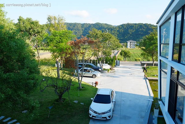 冬山.悠悅光 Aura Villa:超具時尚感的民宿,有庭園游泳池,包棟還可以BBQ,偶像劇《致 第三者》和《搶救21克拉》的拍攝地 @飛天璇的口袋