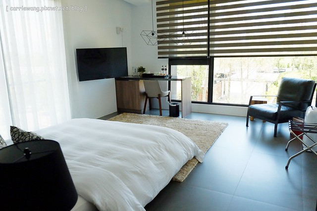 冬山.悠悅光 Aura Villa:超具時尚感的民宿,有庭園游泳池,包棟還可以BBQ,偶像劇《致 第三者》和《搶救21克拉》的拍攝地 @飛天璇的口袋