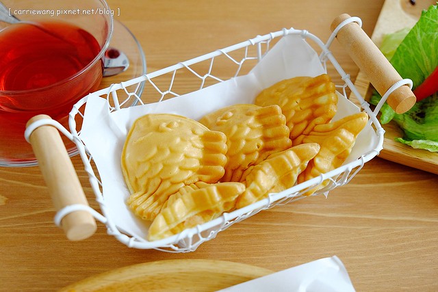 【台中親子餐廳】抱抱廚房。有室內室外兒童遊戲區、沙坑,哺乳室、尿布室,環境很可愛明亮,餐點很天然健康,還有提供寶寶的副食品 @飛天璇的口袋