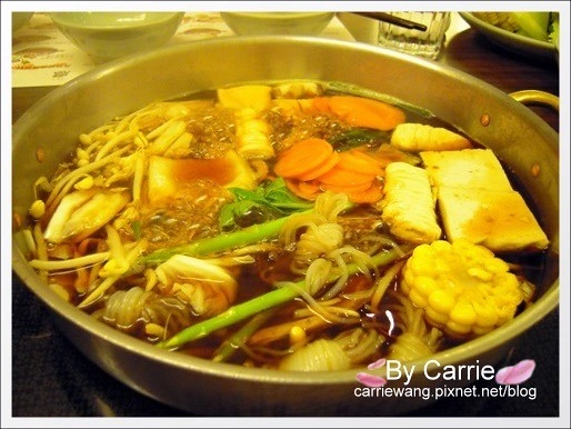 台中美食餐廳推薦。台中百貨公司、商場美食餐廳懶人包:中友百貨、新時代購物中心、廣三SOGO百貨、勤美誠品綠園道、金典綠園道、台中大遠百、新光三越百貨、Tiger City老虎城、LEECO禮客食尚館、豐原太平洋SOGO百貨…各樓餐廳美食資訊 @飛天璇的口袋