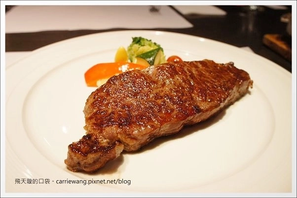 台中美食餐廳推薦。台中百貨公司、商場美食餐廳懶人包:中友百貨、新時代購物中心、廣三SOGO百貨、勤美誠品綠園道、金典綠園道、台中大遠百、新光三越百貨、Tiger City老虎城、LEECO禮客食尚館、豐原太平洋SOGO百貨…各樓餐廳美食資訊 @飛天璇的口袋