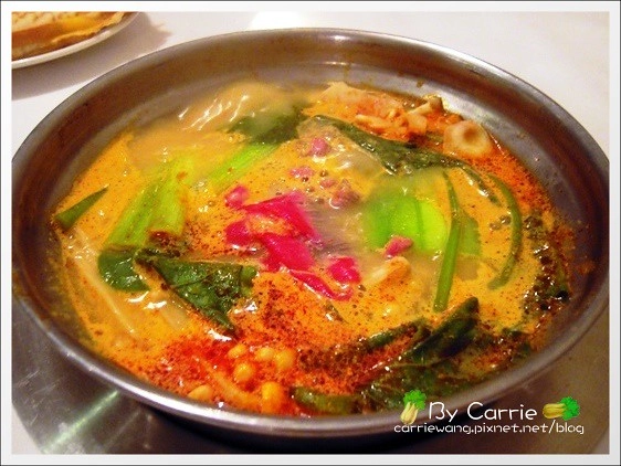 台中美食餐廳推薦。台中百貨公司、商場美食餐廳懶人包:中友百貨、新時代購物中心、廣三SOGO百貨、勤美誠品綠園道、金典綠園道、台中大遠百、新光三越百貨、Tiger City老虎城、LEECO禮客食尚館、豐原太平洋SOGO百貨…各樓餐廳美食資訊 @飛天璇的口袋