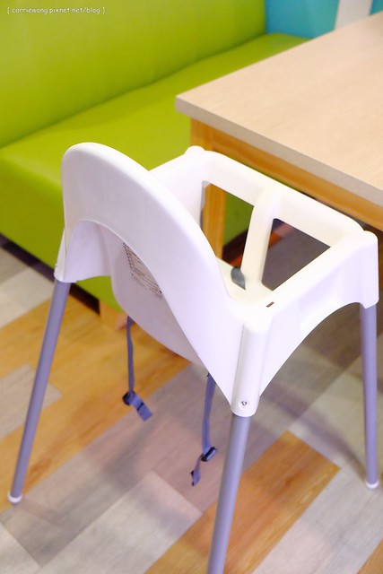 【台中親子餐廳】偶來路Ollu|親子餐廳.兒童攝影。兒童遊樂設施、兒童繪本圖書、專業3D攝影棚、積木區和球池區、還可以包場辦party @飛天璇的口袋