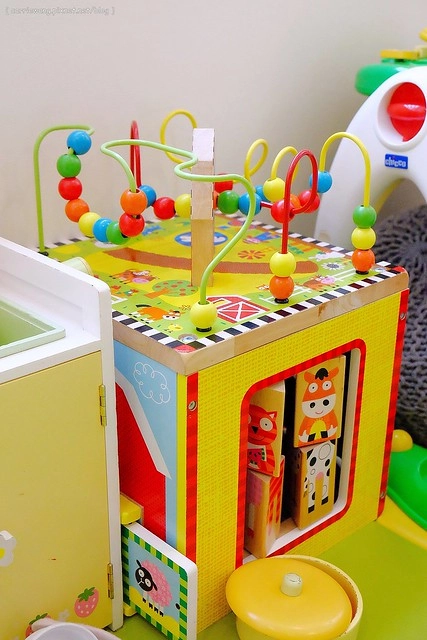 【台中親子餐廳】小布萊恩親子樂園餐廳.Little Brian。有遊戲區、兒童餐、尿布檯、哺乳室…適合0~4歲的小小孩,還會不定期舉辦寶寶爬行比賽和抓周活動 @飛天璇的口袋