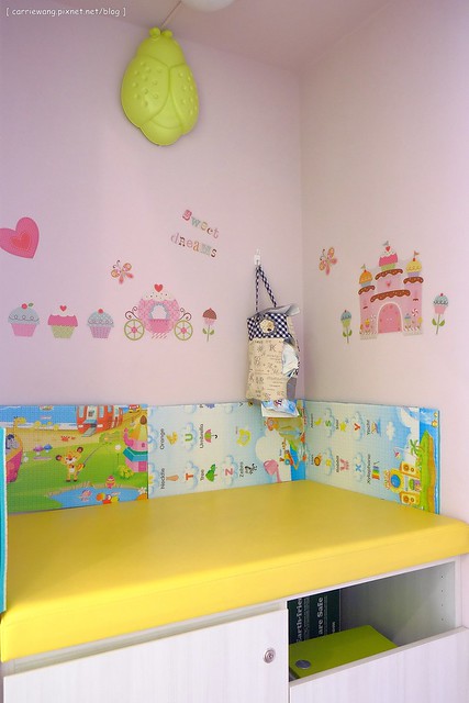 【台中親子餐廳】小布萊恩親子樂園餐廳.Little Brian。有遊戲區、兒童餐、尿布檯、哺乳室…適合0~4歲的小小孩,還會不定期舉辦寶寶爬行比賽和抓周活動 @飛天璇的口袋