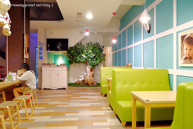 【台中親子餐廳】偶來路Ollu|親子餐廳.兒童攝影。兒童遊樂設施、兒童繪本圖書、專業3D攝影棚、積木區和球池區、還可以包場辦party @飛天璇的口袋