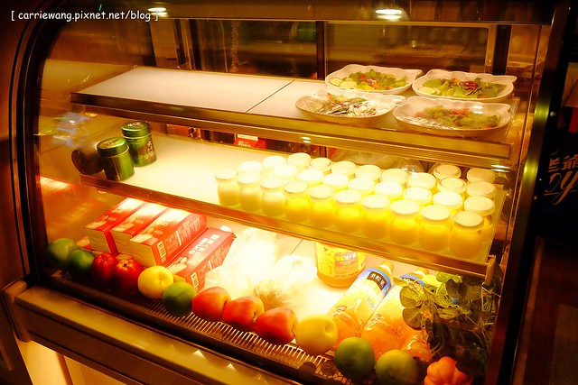 【台中親子餐廳】偶來路Ollu|親子餐廳.兒童攝影。兒童遊樂設施、兒童繪本圖書、專業3D攝影棚、積木區和球池區、還可以包場辦party @飛天璇的口袋