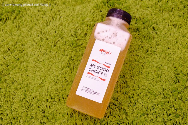 【台中果汁飲料推薦】麻古茶坊。高雄人氣飲料連鎖店進駐台中,新鮮現榨的果汁還看的到果粒,手搖飲料也可以清爽無負擔 @飛天璇的口袋