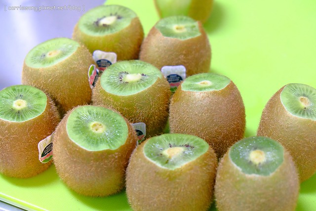 【台中果汁飲料推薦】麻古茶坊。高雄人氣飲料連鎖店進駐台中,新鮮現榨的果汁還看的到果粒,手搖飲料也可以清爽無負擔 @飛天璇的口袋