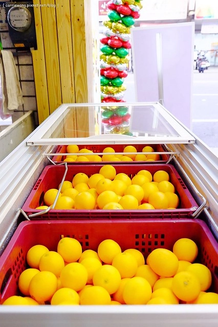 【台中果汁飲料推薦】麻古茶坊。高雄人氣飲料連鎖店進駐台中,新鮮現榨的果汁還看的到果粒,手搖飲料也可以清爽無負擔 @飛天璇的口袋