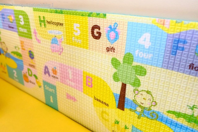 【台中親子餐廳】小布萊恩親子樂園餐廳.Little Brian。有遊戲區、兒童餐、尿布檯、哺乳室…適合0~4歲的小小孩,還會不定期舉辦寶寶爬行比賽和抓周活動 @飛天璇的口袋