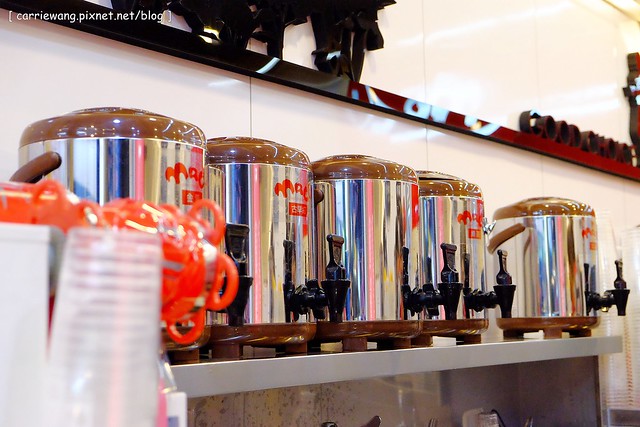 【台中果汁飲料推薦】麻古茶坊。高雄人氣飲料連鎖店進駐台中,新鮮現榨的果汁還看的到果粒,手搖飲料也可以清爽無負擔 @飛天璇的口袋