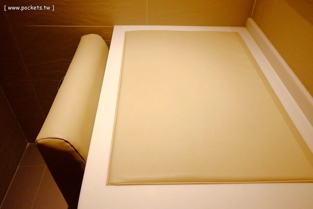 嘎嗶惦:空間寬敞舒適,親子廁所、哺乳室、尿布屋也有兒童遊戲沙坑 @飛天璇的口袋