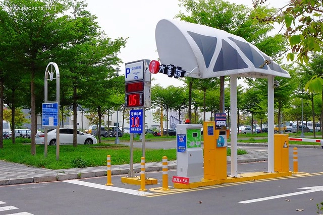 嘎嗶惦:空間寬敞舒適,親子廁所、哺乳室、尿布屋也有兒童遊戲沙坑 @飛天璇的口袋