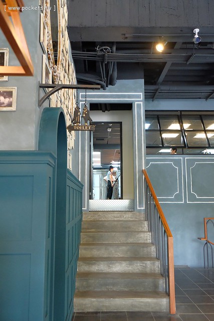 【台中義大利麵】薄多義義式手工披薩.Bite 2 eat@公益店。平價義式餐廳進駐台中,義大利麵和披薩都滿推薦的,裝潢帶有復古歐洲街道氛圍 @飛天璇的口袋