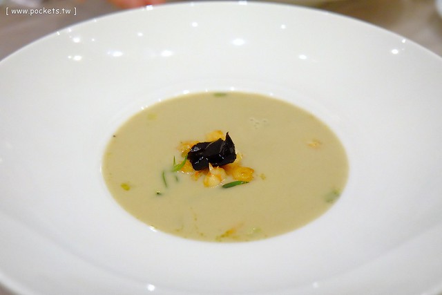 純料理.Pure Cuisine歐法料理@北投老爺酒店|廚師每兩週到陽明山上探訪食材產地,使用安全的食材與蔬果,餐點精緻而且美的像幅畫 @飛天璇的口袋