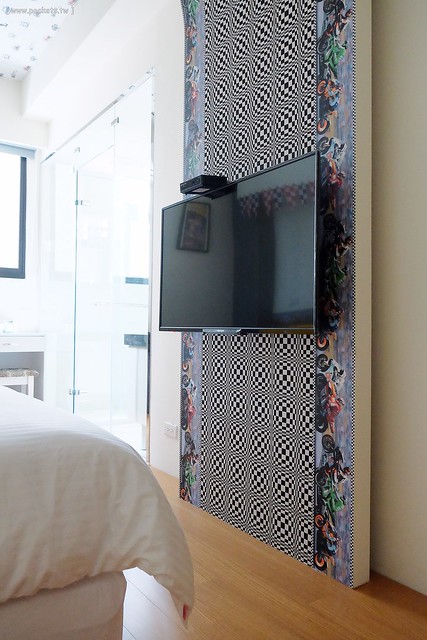 【宜蘭民宿推薦】五結.宜蘭F1特色民宿。假日提供包棟,可以BBQ和開趴,傑克書房天花板是一本大書(贈送一張住宿券抽獎,詳情辦法請看文末) @飛天璇的口袋