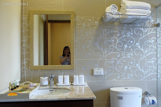 【宜蘭民宿推薦】冬山.金普敦鄉村悠活民宿。入住享有紅酒、飲料、泡麵、餅乾無限使用,黃色小鴨設計者霍夫曼來台休憩,鄉村風格悠閒民宿(文末送沐浴組) @飛天璇的口袋