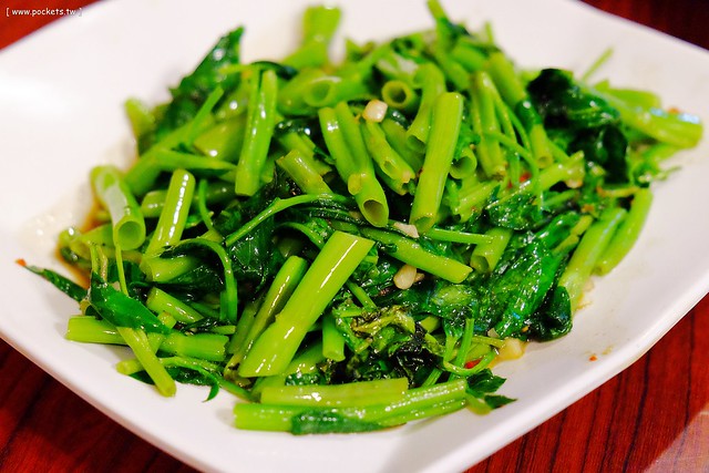 泰馨泰式平價餐館|網友推薦的平價泰式小館,很特別的一間店,從泰式便當到泰式合菜都有提供 @飛天璇的口袋