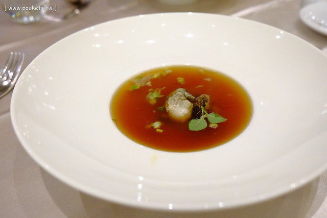 純料理.Pure Cuisine歐法料理@北投老爺酒店|廚師每兩週到陽明山上探訪食材產地,使用安全的食材與蔬果,餐點精緻而且美的像幅畫 @飛天璇的口袋