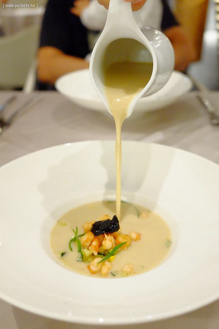 純料理.Pure Cuisine歐法料理@北投老爺酒店|廚師每兩週到陽明山上探訪食材產地,使用安全的食材與蔬果,餐點精緻而且美的像幅畫 @飛天璇的口袋