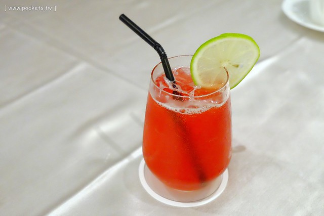 純料理.Pure Cuisine歐法料理@北投老爺酒店|廚師每兩週到陽明山上探訪食材產地,使用安全的食材與蔬果,餐點精緻而且美的像幅畫 @飛天璇的口袋