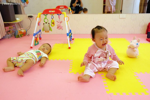 【親子育兒日記】媽媽產後按摩:全職媽媽也可以帶著寶寶一起去按摩,除了媽媽按摩課程之外還有寶寶按摩、孕婦SPA按摩、乳腺炎按摩…課程@心之悅翎產婦小天地 @飛天璇的口袋