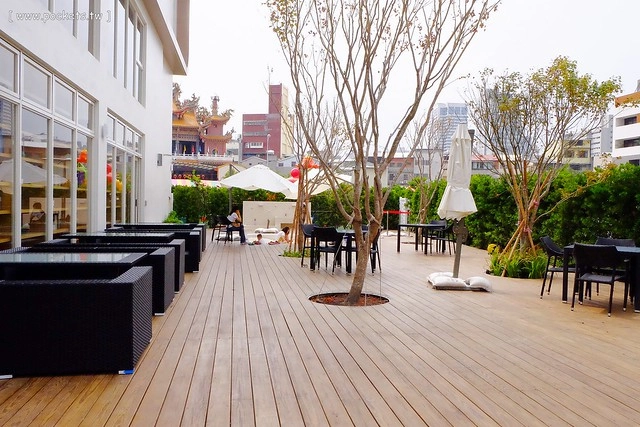 嘎嗶惦:空間寬敞舒適,親子廁所、哺乳室、尿布屋也有兒童遊戲沙坑 @飛天璇的口袋