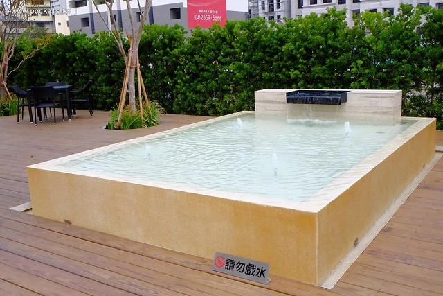 嘎嗶惦:空間寬敞舒適,親子廁所、哺乳室、尿布屋也有兒童遊戲沙坑 @飛天璇的口袋