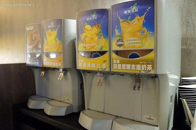 【台中火鍋推薦】竹間精緻鍋物。一個人也可以品嚐石頭火鍋,海鮮食材表現不錯,湯頭有多種選擇,從中午賣到凌晨,宵夜也有好去處 @飛天璇的口袋