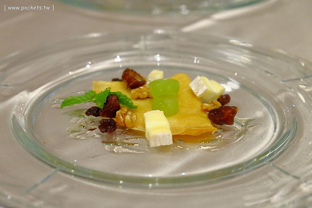 純料理.Pure Cuisine歐法料理@北投老爺酒店|廚師每兩週到陽明山上探訪食材產地,使用安全的食材與蔬果,餐點精緻而且美的像幅畫 @飛天璇的口袋