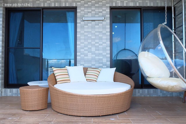 【宜蘭民宿推薦】五結.宜蘭F1特色民宿。假日提供包棟,可以BBQ和開趴,傑克書房天花板是一本大書(贈送一張住宿券抽獎,詳情辦法請看文末) @飛天璇的口袋