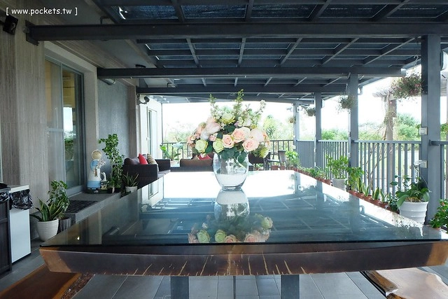 【宜蘭民宿推薦】冬山.金普敦鄉村悠活民宿。入住享有紅酒、飲料、泡麵、餅乾無限使用,黃色小鴨設計者霍夫曼來台休憩,鄉村風格悠閒民宿(文末送沐浴組) @飛天璇的口袋