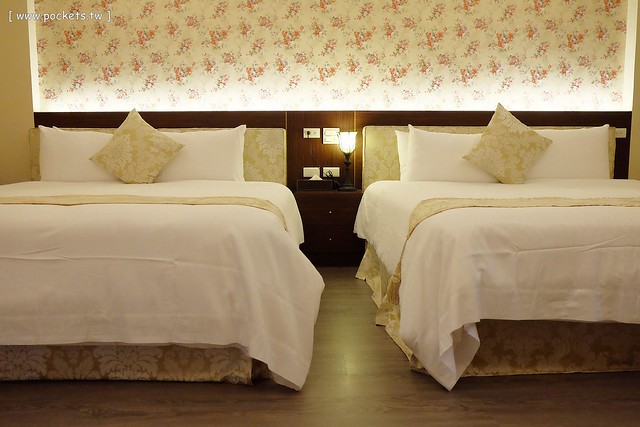 【宜蘭民宿推薦】冬山.金普敦鄉村悠活民宿。入住享有紅酒、飲料、泡麵、餅乾無限使用,黃色小鴨設計者霍夫曼來台休憩,鄉村風格悠閒民宿(文末送沐浴組) @飛天璇的口袋