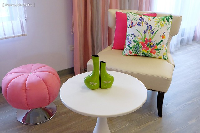 【宜蘭民宿推薦】冬山.金普敦鄉村悠活民宿。入住享有紅酒、飲料、泡麵、餅乾無限使用,黃色小鴨設計者霍夫曼來台休憩,鄉村風格悠閒民宿(文末送沐浴組) @飛天璇的口袋