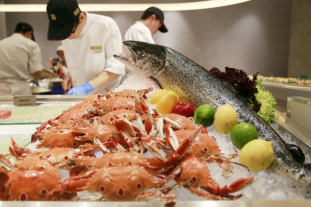 台北漢來海港百匯餐廳@台北SOGO敦化店|20餘種蟹蟳類、7大特色座位區、Prime級美國牛肉、珠寶櫃般的甜點 @飛天璇的口袋