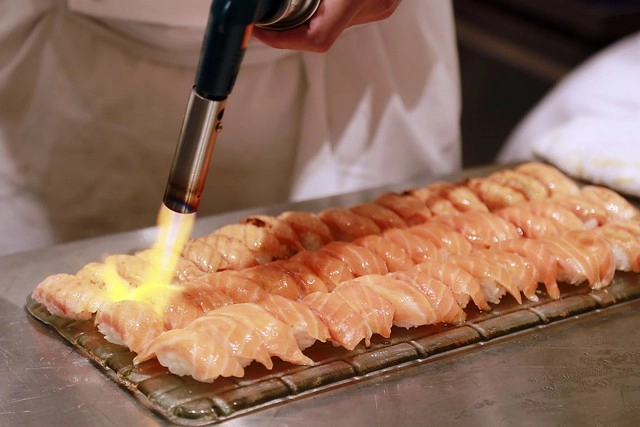 台北漢來海港百匯餐廳@台北SOGO敦化店|20餘種蟹蟳類、7大特色座位區、Prime級美國牛肉、珠寶櫃般的甜點 @飛天璇的口袋