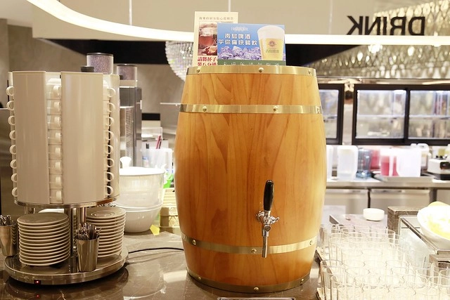 台北漢來海港百匯餐廳@台北SOGO敦化店|20餘種蟹蟳類、7大特色座位區、Prime級美國牛肉、珠寶櫃般的甜點 @飛天璇的口袋