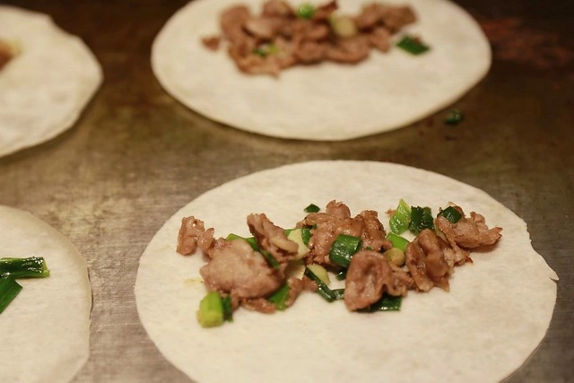 台北漢來海港百匯餐廳@台北SOGO敦化店|20餘種蟹蟳類、7大特色座位區、Prime級美國牛肉、珠寶櫃般的甜點 @飛天璇的口袋