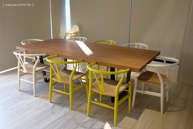 【台中親子餐廳】小樂圓.Oden Good日式親子餐廳。有二樓高的旋轉溜滑梯、室外沙坑、童書繪本、親子廁所,沒有哺乳室也沒有尿布檯 @飛天璇的口袋