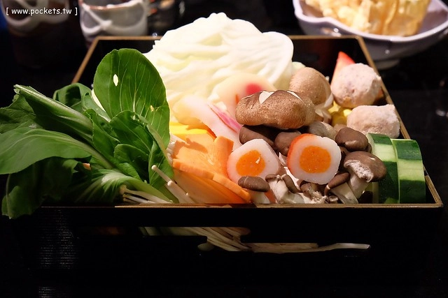 【台中火鍋推薦】潮鍋本家。海鮮新鮮又肥美,牛肉鮮甜又多汁,吃完火鍋之後還有雜炊,搭配Haagen-Dazs冰淇淋 @飛天璇的口袋