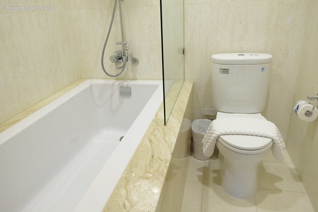 【宜蘭民宿推薦】冬山.金普敦鄉村悠活民宿。入住享有紅酒、飲料、泡麵、餅乾無限使用,黃色小鴨設計者霍夫曼來台休憩,鄉村風格悠閒民宿(文末送沐浴組) @飛天璇的口袋