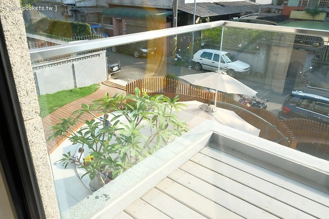 【台中親子餐廳】小樂圓.Oden Good日式親子餐廳。有二樓高的旋轉溜滑梯、室外沙坑、童書繪本、親子廁所,沒有哺乳室也沒有尿布檯 @飛天璇的口袋