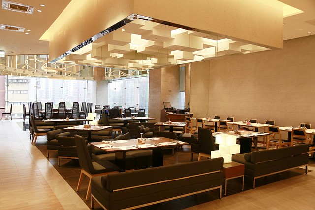 台北漢來海港百匯餐廳@台北SOGO敦化店|20餘種蟹蟳類、7大特色座位區、Prime級美國牛肉、珠寶櫃般的甜點 @飛天璇的口袋