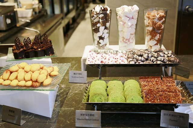 台北漢來海港百匯餐廳@台北SOGO敦化店|20餘種蟹蟳類、7大特色座位區、Prime級美國牛肉、珠寶櫃般的甜點 @飛天璇的口袋