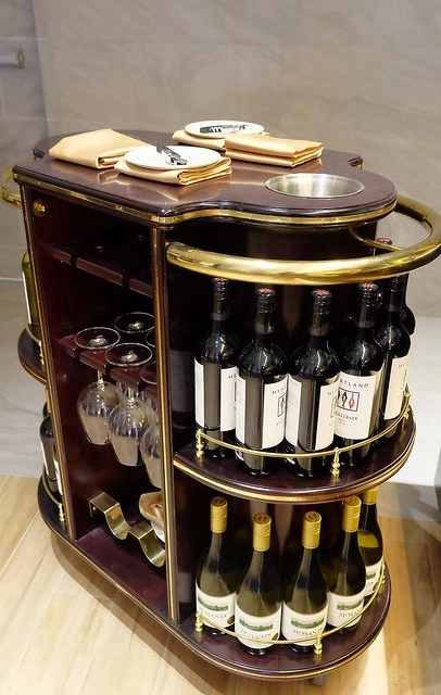 台北漢來海港百匯餐廳@台北SOGO敦化店|20餘種蟹蟳類、7大特色座位區、Prime級美國牛肉、珠寶櫃般的甜點 @飛天璇的口袋