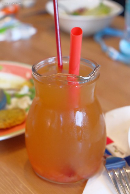 【台中親子餐廳】大樹先生的家親子餐廳@台中崇德店。學齡前兒童的夢幻天堂:極光馬戲球池、小木馬、小廚房、樹屋、沙坑、泡泡棚、哺乳室、尿布檯,票選全台十大必訪的親子餐廳第一名 @飛天璇的口袋