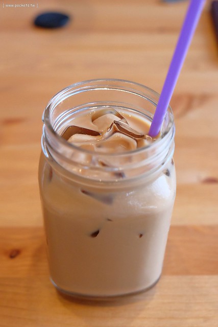 【台中親子餐廳】大樹先生的家親子餐廳@台中崇德店。學齡前兒童的夢幻天堂:極光馬戲球池、小木馬、小廚房、樹屋、沙坑、泡泡棚、哺乳室、尿布檯,票選全台十大必訪的親子餐廳第一名 @飛天璇的口袋