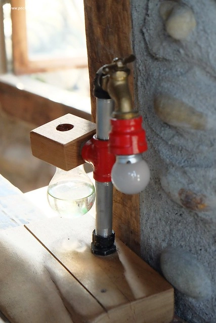 【台中特色咖啡館】13號咖啡(原:楓樹13咖啡)。位於台中南屯區的秘境咖啡館,販售全世界冷門的咖啡豆,一間很樸實卻很有溫度的溪邊13咖啡館 @飛天璇的口袋