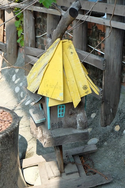 【台中特色咖啡館】13號咖啡(原:楓樹13咖啡)。位於台中南屯區的秘境咖啡館,販售全世界冷門的咖啡豆,一間很樸實卻很有溫度的溪邊13咖啡館 @飛天璇的口袋